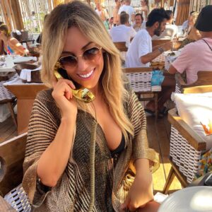 Marlène Duval Instagram - I love it when you call me baby…✨ #callme #baby #phone #summervibes #mykonos #principotemykonos #tenessee