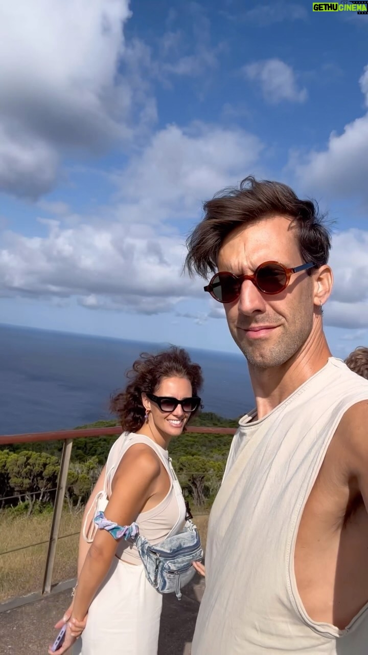 Marta Andrino - 3 Likes - 📍 SÃO JORGE 🌿🧀
PERFEITO!
A cada recanto a cada miradouro…repetimos “WOW”!
Desde a Urzelina onde ficamos hospedados, à poça Simão Dias, à Fajã dos Cubres até à Fajã da Caldeira de Santo Cristo.
Foi muito bom para recarregar baterias!
Agora vamos desfrutar da nossa @casafamiliaacoriana por uns dias antes de voltarmos à vida real!
Quem já precisa de umas férias das férias???
E de mandar os filhos para a escola? 😗🙄😂
#sãojorge #saojorge #saojorgeisland
#ilhadesaojorge #açores #azores #visitazores #famíliaaçoriana