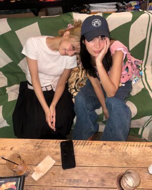Mary Sara Instagram - Goodbye August 🌺😢🍉🏖️