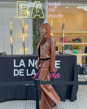 Matilda Blanco Instagram - BUENOS AIRES
ESTÁ DE MODA
Así comenzó un gran momento para la moda en la ciudad de Buenos Aires que durará hasta el 7 de Septiembre! Así vivimos La Primera Noche de La Moda 
Talento y creatividad: junto a diseñadores, universidades, marcas, casas de estudio, todos unidos en distintas activaciones en la Ciudad de Buenos Aires:
charlas, talleres, desfiles
Aún podes sumarte @bacreativa

• Mi look @allo_martinez 
• ⁠MakeUp @pauchpetrini

#BAestademoda #LaNocheDeLaModa