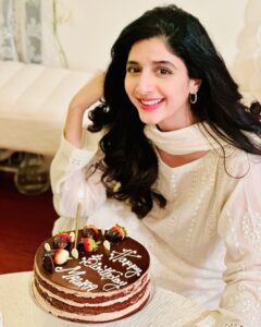 Actress Mawra Hocane HD Instagram Photos and Wallpapers September 2024