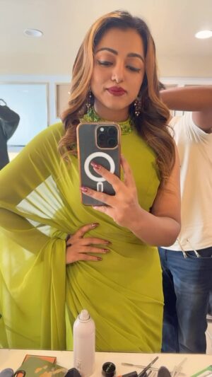 Meera Anil Instagram - Beautiful saree @aalaadesigners 
Makeover @evermorsalons 
#inaguraldays
@4kluxurybathstudio