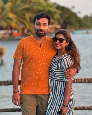 Meera Anil Instagram - Vacation with this man @spvishnu_vast_skiezzz ❤️❤️❤️❤️