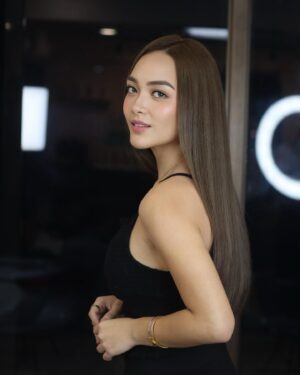 Meg Imperial Instagram - Finally had the chance to visit @tanyhairextensionsplus for a hair extension retouch, and I’m obsessed with the color, volume and length! Feeling fabulous with my refreshed look. 💕 

Thanks ma @tany_macapanta for the beautiful photos. 🥰