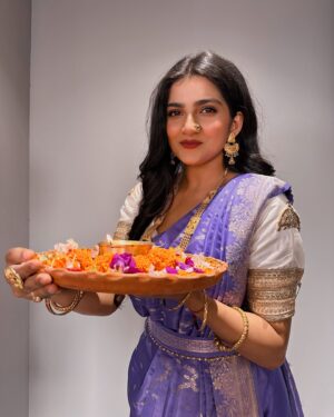 Megha Daw Instagram - गणपती बाप्पा मोरया 🙏🏻♥️