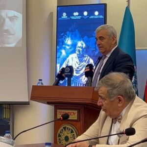 Melahat Abbasova Instagram - Azerbaycan Tiyatro Ve Sinema sanatçısı, yönetmen, pedagog , Adana Çukurova Üniversitesi öğretim görevlisi, Azerbaycan Devlet Sanatçısı canımız Profesör Cahangir Zeynalovun Ankara Azerbaycan Büyükelçiliği ve Uluslararası TURKSOY  Teşkilatının desteyi ile  70 Yıl Jübilesi geçirildi. Bütün dostlar bir aradaydık. Canım Cahangir Müellim. Size sağlık, mutluluk, yaradıcılığ işlerinizde başarılar dileyirem. ALLAH  sizin nefesinizi gözel ailenizin, biz dostlarınızın ve sevenlerinizin üstünden eksik etmesin. Sizi çox sevirik.🎂🎂🎂🎂🎉🎉♥️ @novcahan ♥️ @alihan.samedov