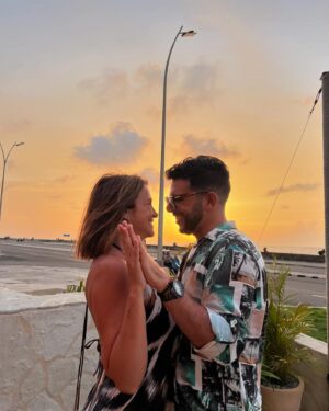 Melani Olivares Instagram - Se acabó , todo tiene un final , menos las salchichas que tienen dos! 
Graciaaas 
Cuban@s= Amor ❤️ 

@rafa_cuore 
@peterpriede 
@jazzvila 
@jose_lamuno 
@jonimarley7 
@horasanz 
@marttinaol_ 
@jeiser_cd 
@enjoytravelgroup_