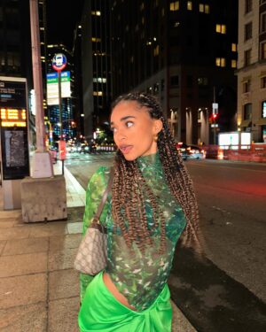 Mélanie Thomas Instagram - #nyfw2024 🥂 Quick and fun trip
