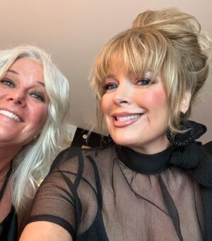 Melissa Peterman Instagram - So much to say and still taking it all in, but before I over share and post. I want to thank my glam stan Deanna who made me feel like Bridgette Bardot! Deanna gave me the face, the hair, kept me hydrated, calm and always ready! Thank you! I love you.  Emmy's Hair: @makeupordye  Emmy's Makeup: @makeupordye  #emmys2024
#makeupartist #hairstylist