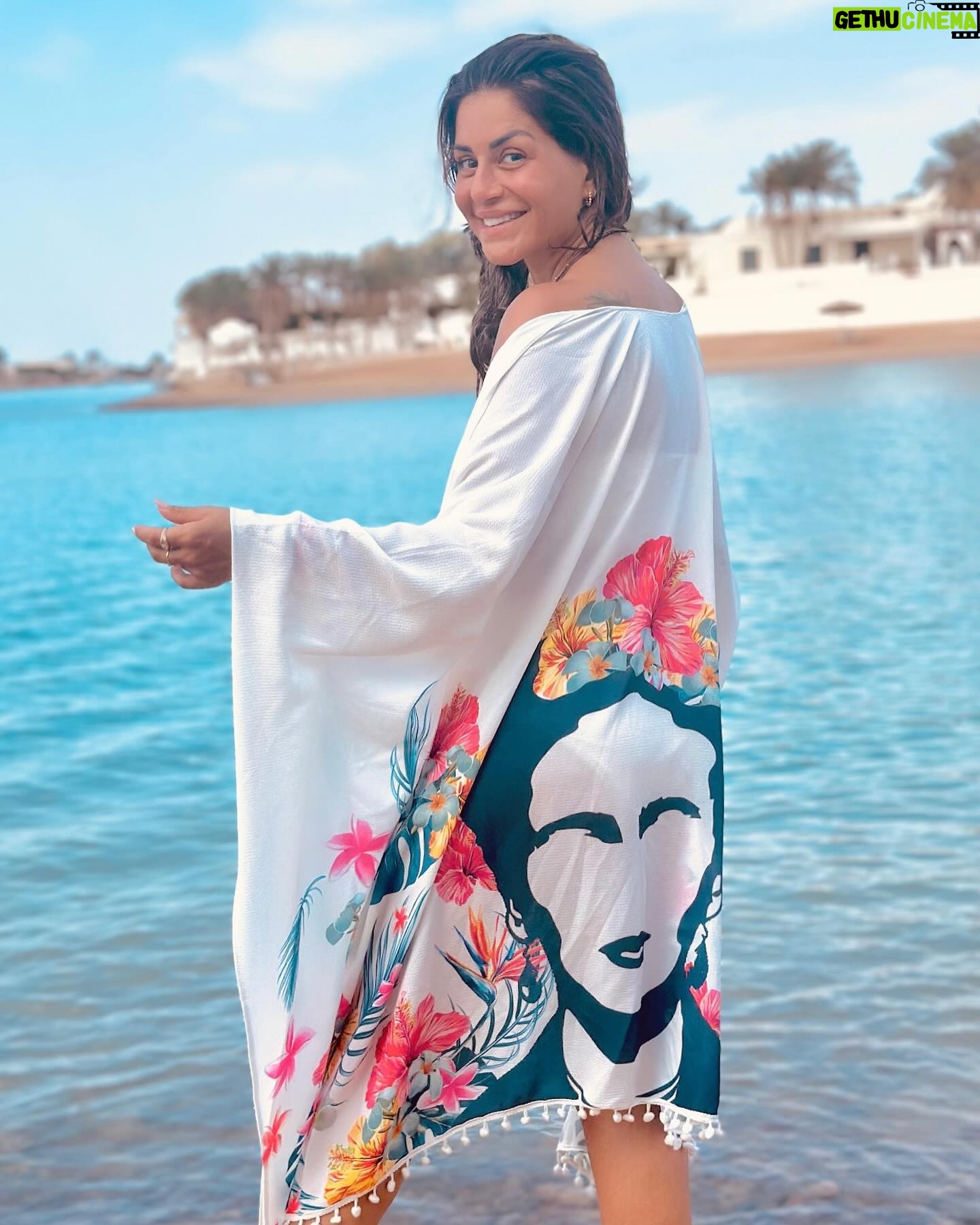 Menna Fadali - 64.2K Likes - Life is not long to try everything, nor short to remember everything. But it’s beautiful if we know it’s worth noting 🤍♍️