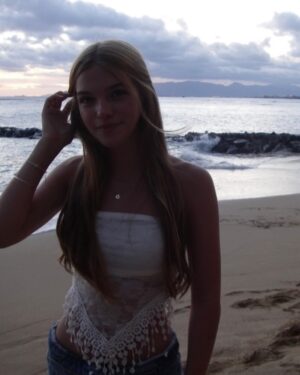 Mia Talerico Instagram - Oahu has my heart 🌴💙