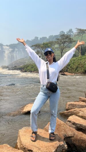 Micaela Reis Instagram - Ainda bem que dançar não é requisito para entrar no céu 😅

“O choro pode durar uma noite, mas a alegria vem pela manhã.”

-Salmos 30:5

@telmalee

P.s. o video original está nos stories 😅