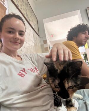 Micaela Wittman Instagram - Parrot bites