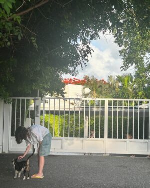 Micaela Wittman Instagram - Parrot bites