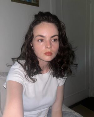 Micaela Wittman Instagram - Parrot bites