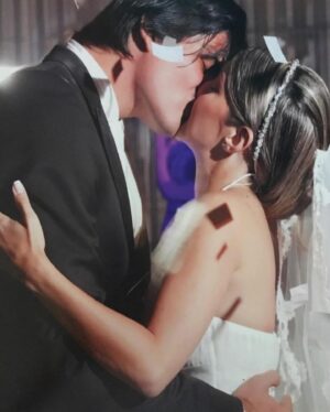 Milena Torres Instagram - Feliz Aniversario de boda #13 mi Amor 💘 @jeanclaudio06 💒 Se dice tan rápido, pero hemos compartido tantos momentos y aventuras juntos todos estos años, que las palabras no me alcanzan para decir todo lo que siento cada vez que te celebro en mi vida 🩷🥹 
Gracias por ser tan especial, por quererme, por dar todo lo que eres y mas por nuestra familia y ser ese hombre tan maravilloso con el que soñaba antes de conocerte y mantenerte así tan lindo todos estos años ☺️😻😜 😍 
Solo le pido a Dios que nos permita seguir estando juntos toda la vida y que siga siendo la guía en nuestro Amor y en nuestra Familia cada dia. 
Hoy, quise Elegir estas 20 fotos para recordar un pedacito de nuestra historia juntos y celebrar estos 13 años de Matrimonio, 👰‍♀️💘🤵🏻‍♂️ recordar ese 10 de Septiembre del año 2011 cuando juramos amor eterno ante Dios 🥹 pero realmente tenemos 20 años juntos 🙌🏻😘🙌🏻 Lo hemos logrado con mucho Amor, Respeto y Dedicación 🥹 Seguiremos siendo Novios eternamente ♾️ Amen, Amen, Amen!!! 🙏 

#happyaniversary #felizaniversario #celebration #love