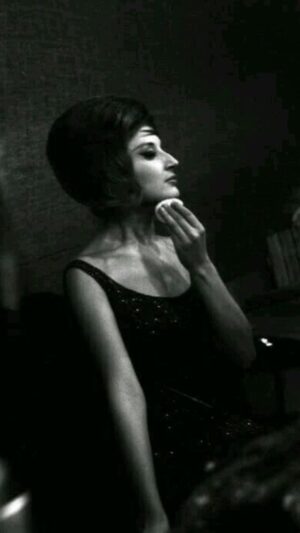 Mina Instagram - MINA | CORIANDOLI

Dal film Madri pericolose | 1960
Regia: Domenico Paolella