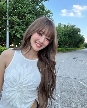 Minnie Instagram - 你好😊👋🏻