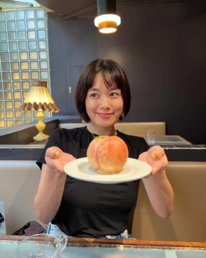 Miwako Kakei Instagram - 🍑🤍@cocoannne