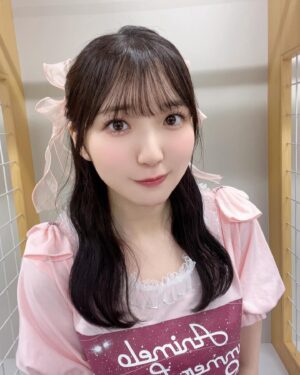 Moe Toyota Instagram - 🤎❤️

アニサマオフショット🪽

北宇治の制服大好き☺️💞
また着られるといいな🥹✨

Tシャツも可愛くリメイク
して貰いました🥹💓

#アニサマ
#響けユーフォニアム
#北宇治カルテット