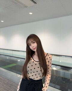 Actress Momo Shitou HD Photos and Wallpapers September 2024