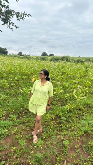 Mona Kakade Instagram - Look what all I do,just to keep the account engaged 👻

We as people, for that matter me as a person and as an artiste, are beyond all this and  much capable than what we portray ourselves to be, on Instagram.

Am sure many relate to this (be an influencer or an artiste) trying to make sure we are on the minds of many who could give us work opportunities😇

Trying to be original and be myself, sure is a challenge💪🏽
Convincing myself  to keep going and making it as much natural as it can be is what I aim at 😇💕

#monabedre 
#actor 
#instagood 
#monday 
#thoughts