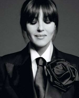 Monica Bellucci Instagram - ❤️In Numero Magazine @numeromagazine @babethdjian Photographed  by Jean Baptiste Mondino

All dressed in @dolcegabbana 
Styled by @irenemarie1
Hair @johnnollet assisted by @pierricksellenet 
Mua @letiziacarnevale 
Image Agent @karinmodels_official 

#monicabellucci#numeromagazine#jeanbaptistemondino#dolcegabbana