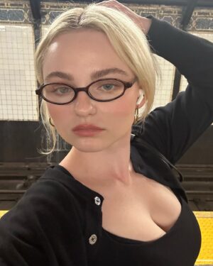 Morgan Lily Instagram - ˚۰˚☽˚⁀➷｡˚＊