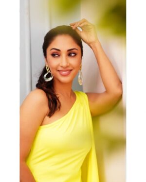 Mouli Ganguly Instagram - Yellow vibes only ....
📸 @eulledigital