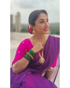 Mouli Ganguly Instagram - Festive mode ❤️
.
#ganapatibappamorya
#ganapatibappamorya🙏