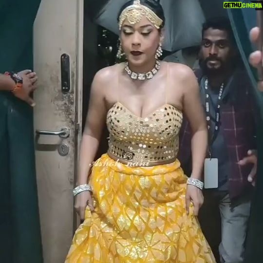 Mumaith Khan - 14.8K Likes - Mumait Spotted hyd at NBK 50 Year's celebrations
#mumaithkhan
#celebrityvisuals__
#Tollywoodactors
.
.
.
.
#tradingvideos
#trading
#viralvideos
#viral
#celebrityvisuals__