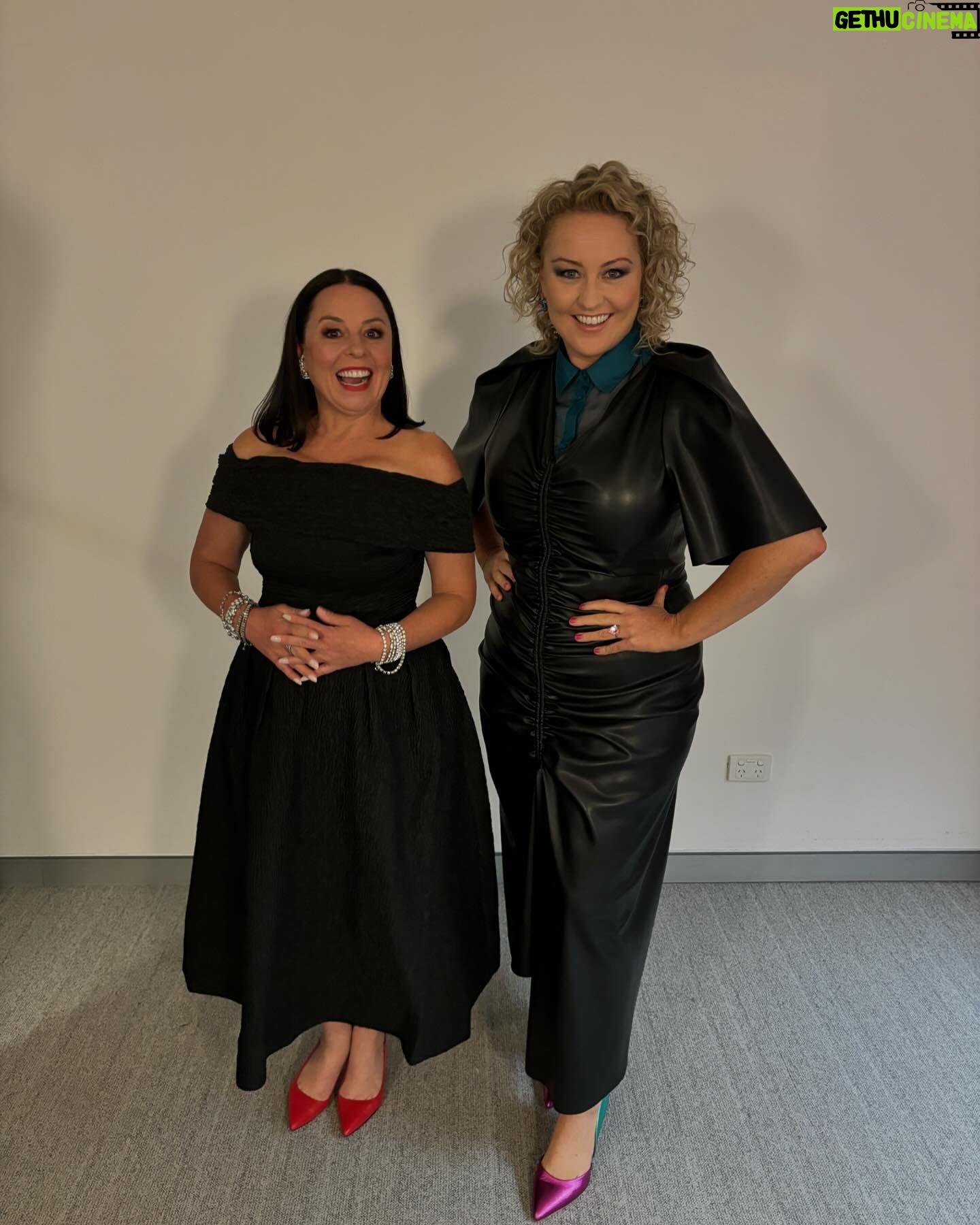 Myf Warhurst - 5.8K Likes - Glam squad at last nightās Logies. So many lovely faces. A joy to be there as @zanroweās emotional support animal for her first Logie nom for Take 5. Felt glorious in my @rebeccavallance frock that didnāt require any ironing or a bra (win) and letās take a moment for my fabulous vintage jewels from @johannajohnsonofficial and makeup by @belinda.l.weber. Adored it all. Didnāt slip over. Feel very old today. The end. Thanks ABC TV for the invite ā¤ļø