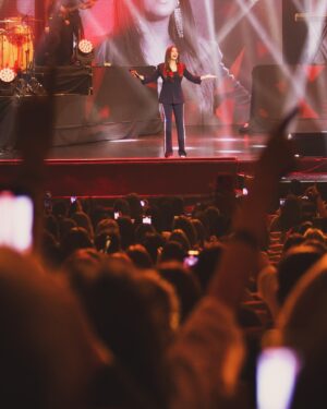 Myriam Hernández Instagram - Una tercera noche en Tucumán que siempre llevaré en mi corazón 🩵
Hoy nos despedimos de esta gira por Argentina. Nos vemos en la noche Jujuy 🇦🇷😘 #invencibleworldtour

📸 @fernando.fotografias