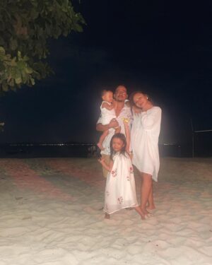Nadia Aqilah Instagram - Tangkap pakai timer je lah 💜 

Senja, Bayu dan laut 🫶🏽