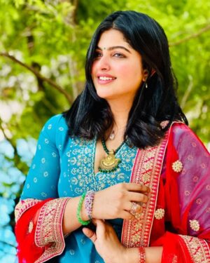 Naina Sarwar Instagram - A very Happy Ganesh chaturthi to all💐
#bappamorya