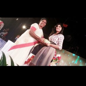Naina Sarwar Instagram - Throwback to the remarkable moments of my life on this #TEACHERSDAY
I have witnessed Dreams coming to reality!!!!!
High gratitude to all my TEACHER'S 🙏🏻🙏🏻🙏🏻