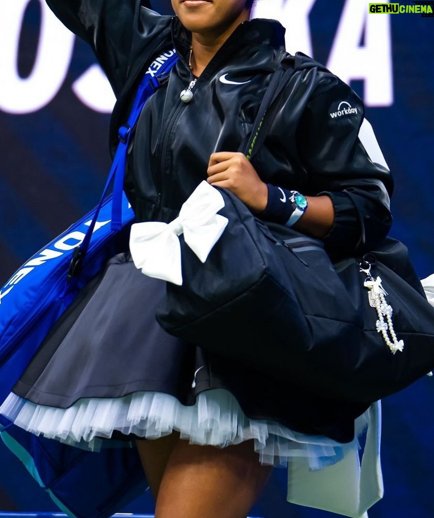 Naomi Osaka - 428.2K Likes - Honestly I had typed out a whole caption about how I’m disappointed with myself etc but I’ve been sitting here playing with my daughter and I realized that I couldn’t be more proud of myself. I gave birth to such an amazing human and I played the US Open? A win is a win. Sure it didn’t work out this time but I have faith it will eventually. Thank you NY 🖤 see you next time.