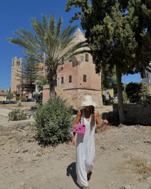 Natalia Dragoumi Instagram - Κάποιες χρωματιστές  καλοκαιρινές στιγμές που θέλω να θυμάμαι… #summer 
#iloveyou #youandme #forevertogether #dream
#summertime #greece
@kooreloo