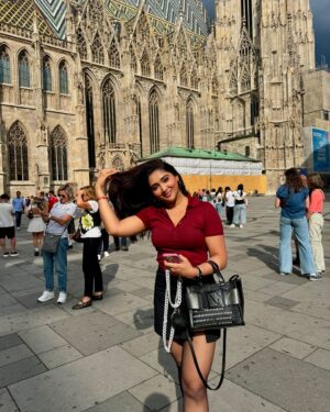 Natasha Doshi Instagram - Pro Tip : marry a guy who takes beautiful candid pictures of you 😋 
📸 - @mananshahc 💕