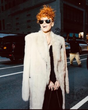 Natasha Lyonne Instagram - Hold your friends tight, kiddos! Date night c/o @khaite_ny & a chance to celebrate @mythmag & @vp. Thanks for the mvp beat @kristoferbuckle @ursulastephen. ✨
