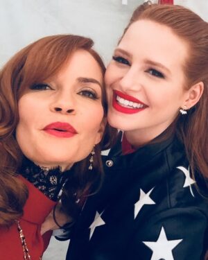 Nathalie Boltt Instagram - Friday FLASH back 😂 #riverdale #penelopeblossom #marilynmonroe #cherylblossom