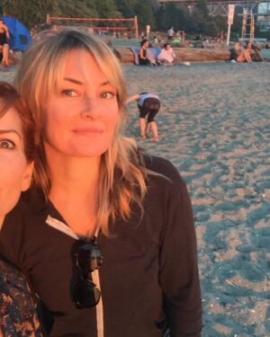 Nathalie Boltt Instagram - Some of the OG crew including Luke. An early read through circa S2. Also some previously unseen sunset shenanigans with Madchen.  #riverdale #lukeperry