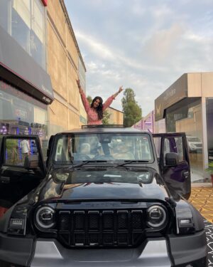 Navneet Kaur Dhillon Instagram - Had an incredible experience unveiling the all-new Mahindra Thar Roxx! 🔥🔥 A big thank you to the amazing team at @mahindra.rajvehicles for having me and giving me the chance to experience this beast firsthand. From its rugged design to its off-road capabilities, the Thar Roxx is a true game-changer. The advanced 4x4 features, powerful engine, and that iconic stance make it perfect for adventure seekers and urban explorers alike. Ready to take on any terrain and turn heads wherever it goes! 🌄🏞 #MahindraTharRoxx #AdventureReady #RajVehicles #TharUnleashed