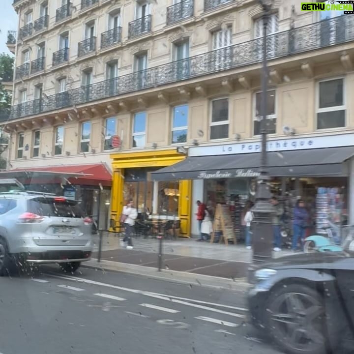 Nazanin Amiri - 5K Likes - A rainy day in Paris (its summer but a bit cool)🇫🇷
#paris#travel @nazaninamiri_official