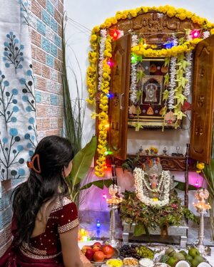 Neha Chowdary Endluri Instagram - Vinayaka chavithi subhakankshalu 🙏😇 #swipe 

#neha_nani #nehachowdary #vinayachavithi #ganeshchaturthi