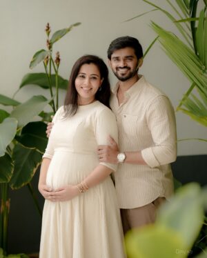 Neha Gowda Instagram - Chandu is a true gem, radiating positivity and kindness wherever he goes! I’m not biased just because he’s my husband - he’s genuinely a remarkable person, the epitome of Mr. Perfect! Thank you for being your amazing self, Chandu!
@chandangowda18 
I love you 🥰 

📸. @candids_by_umesh 

“Thanks, Umesh, for freezing these  moments in time! We don’t need to pose or pretend - you skillfully captured our genuine selves, and that’s the true beauty of your photography!

Location - @topicbengaluru