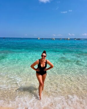 Neroli Meadows Instagram - Happy happy joy joy #sardinia #sardegna #gulfoforosei #coastoforosei #coastofbaunei #calabiriala #costabaunei #spaggiadeigabbiani #poolsofvenus #piscenedivenere #truffles #lamaddalena #lamaddalenaisland #lamaddalenaarchipelago