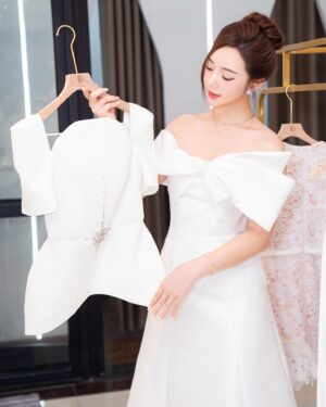 Nguyễn Quỳnh Instagram - 🦋