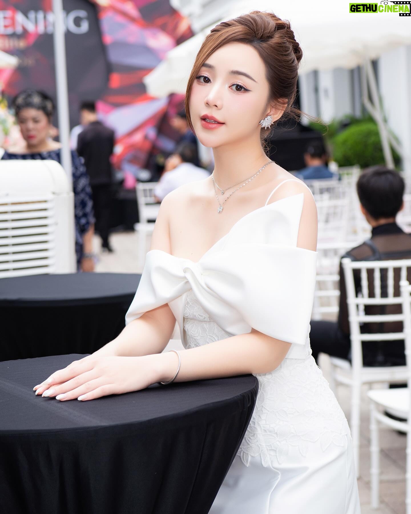 Nguyễn Quỳnh - 4.1K Likes - 🦋