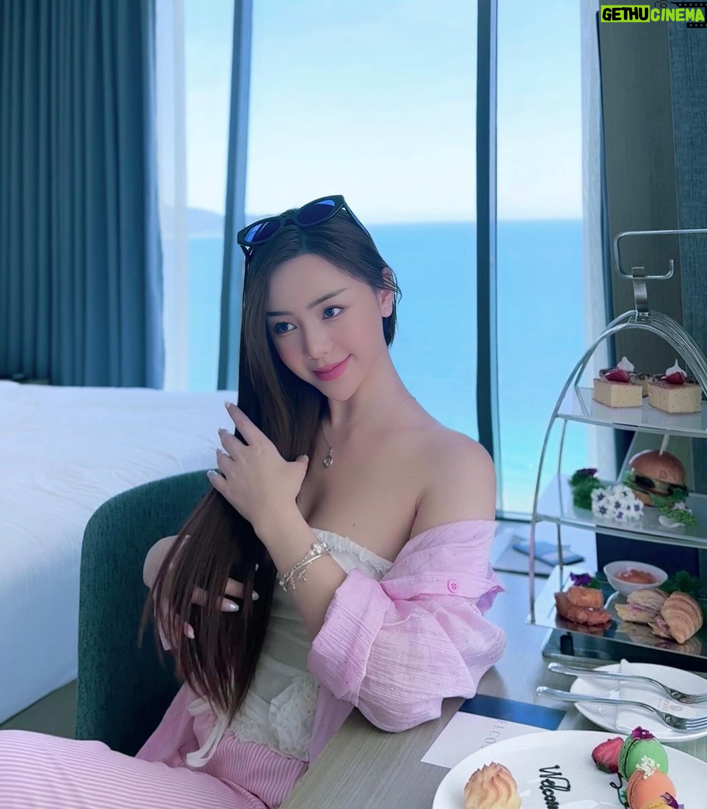 Nguyễn Quỳnh - 4.6K Likes - 🦋